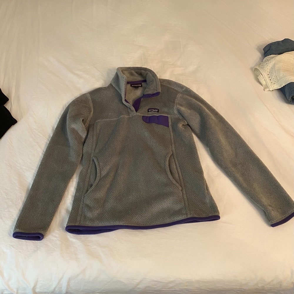 Patagonia Women's 1/4 Snap Button Pullover Fleece
